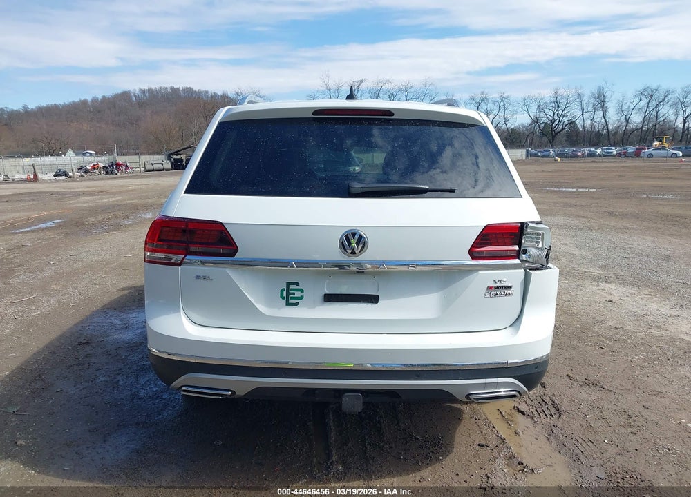 2018 VOLKSWAGEN ATLAS 3.6L V6 SEL PREMIUM VIN: 1V2NR2CA0JC575158
