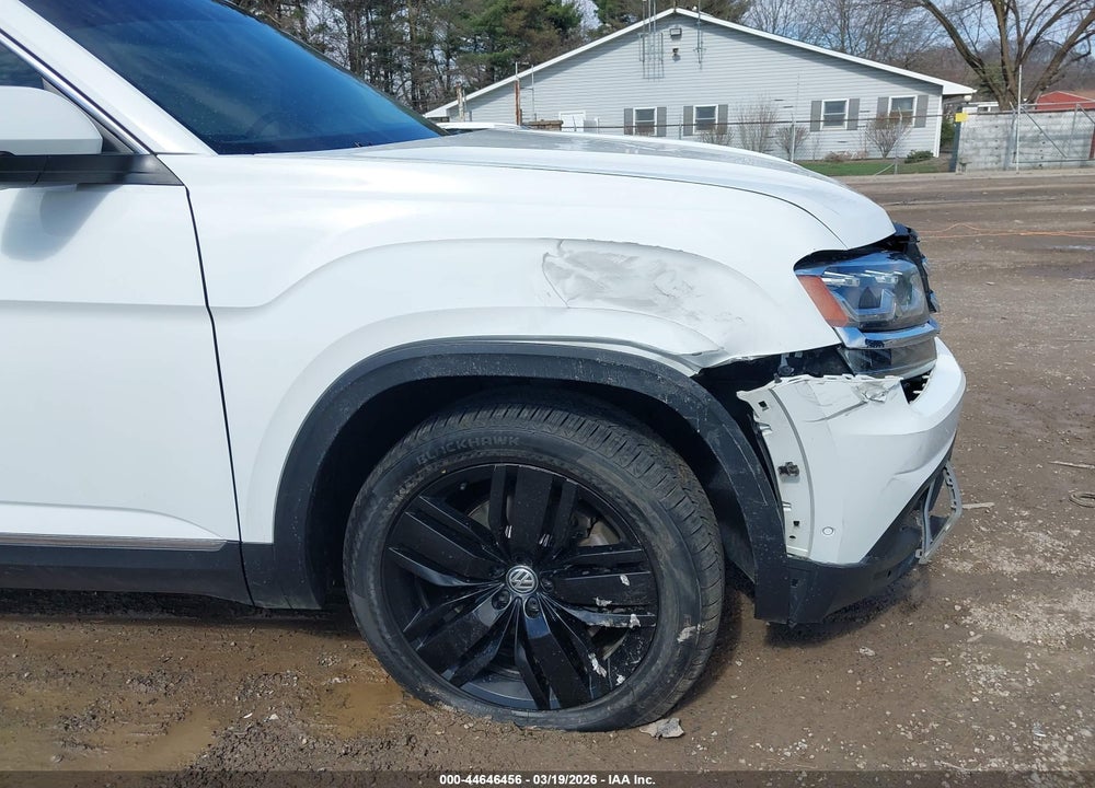 2018 VOLKSWAGEN ATLAS 3.6L V6 SEL PREMIUM VIN: 1V2NR2CA0JC575158