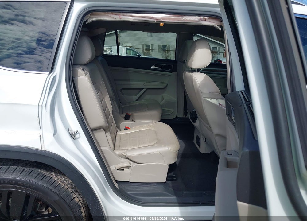 2018 VOLKSWAGEN ATLAS 3.6L V6 SEL PREMIUM VIN: 1V2NR2CA0JC575158