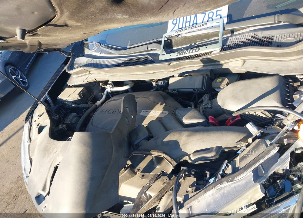2018 HONDA PILOT EX-L VIN: 5FNYF5H51JB019447