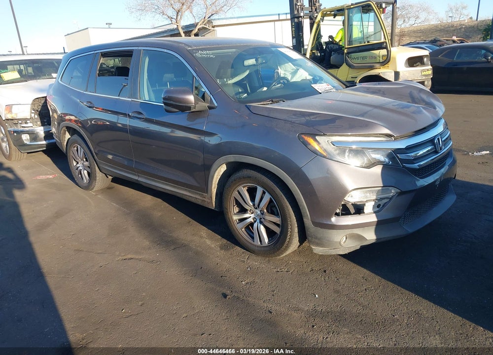 2018 HONDA PILOT EX-L VIN: 5FNYF5H51JB019447