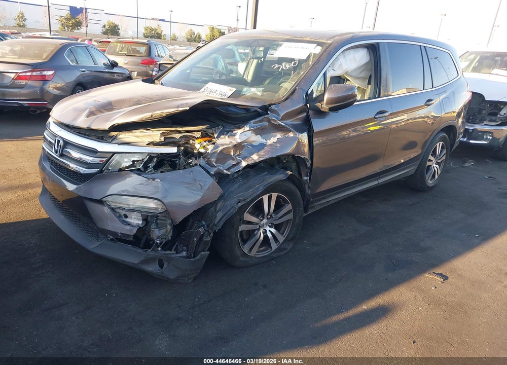 2018 HONDA PILOT EX-L VIN: 5FNYF5H51JB019447