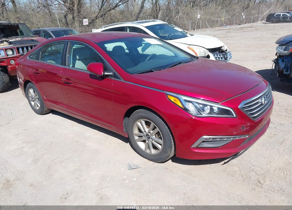 2015 HYUNDAI SONATA SE VIN: 5NPE24AF3FH003688