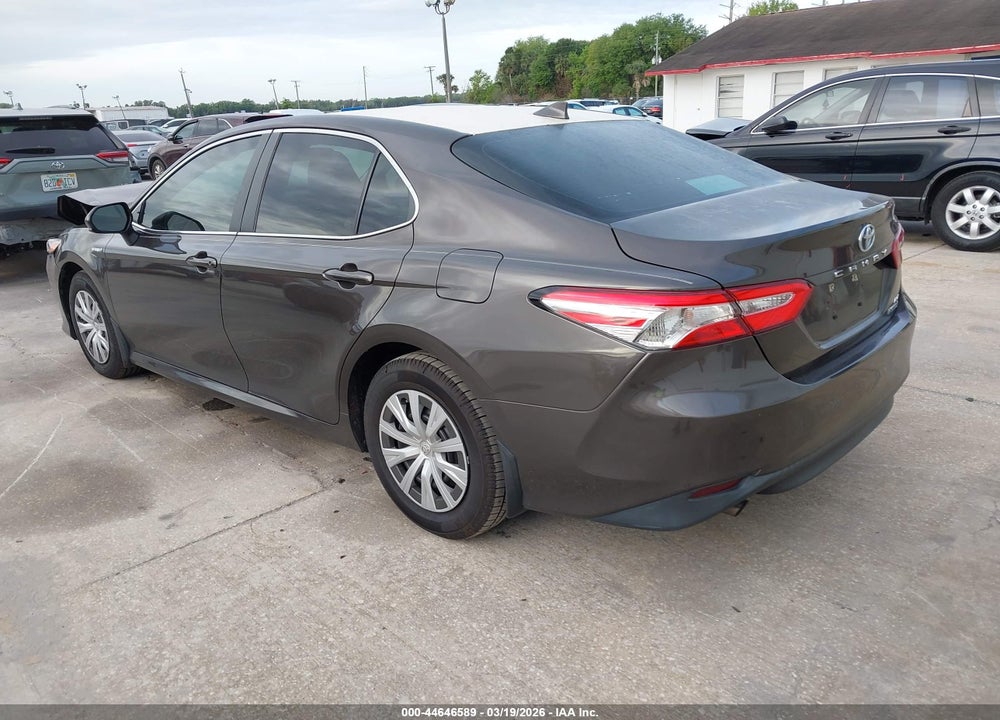 2020 TOYOTA CAMRY LE HYBRID VIN: 4T1C31AK7LU526189