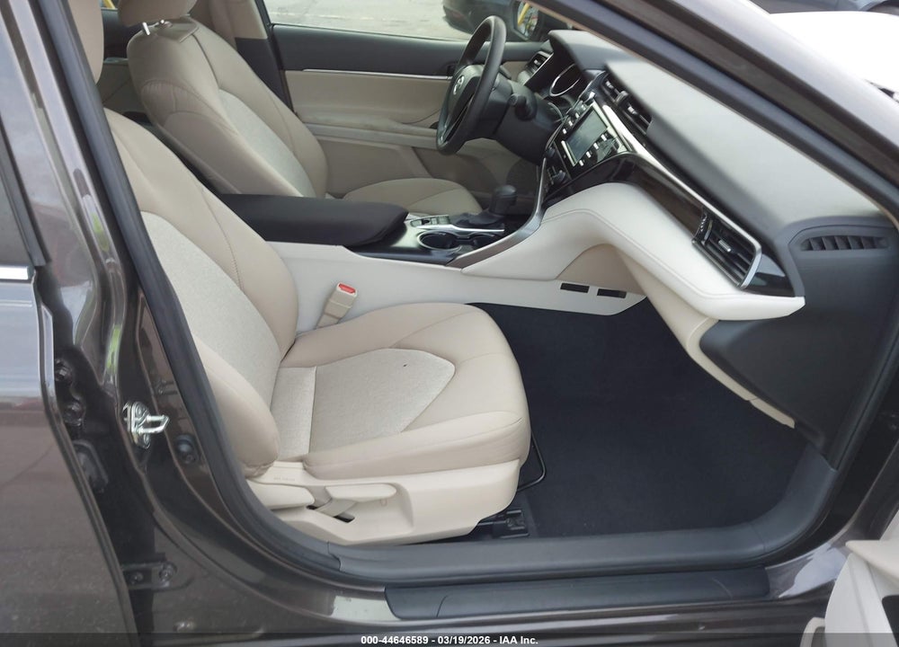 2020 TOYOTA CAMRY LE HYBRID VIN: 4T1C31AK7LU526189