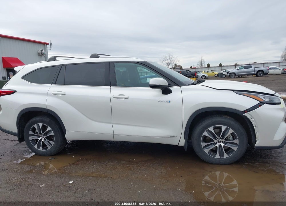 2020 TOYOTA HIGHLANDER HYBRID XLE VIN: 5TDGBRCH9LS510380