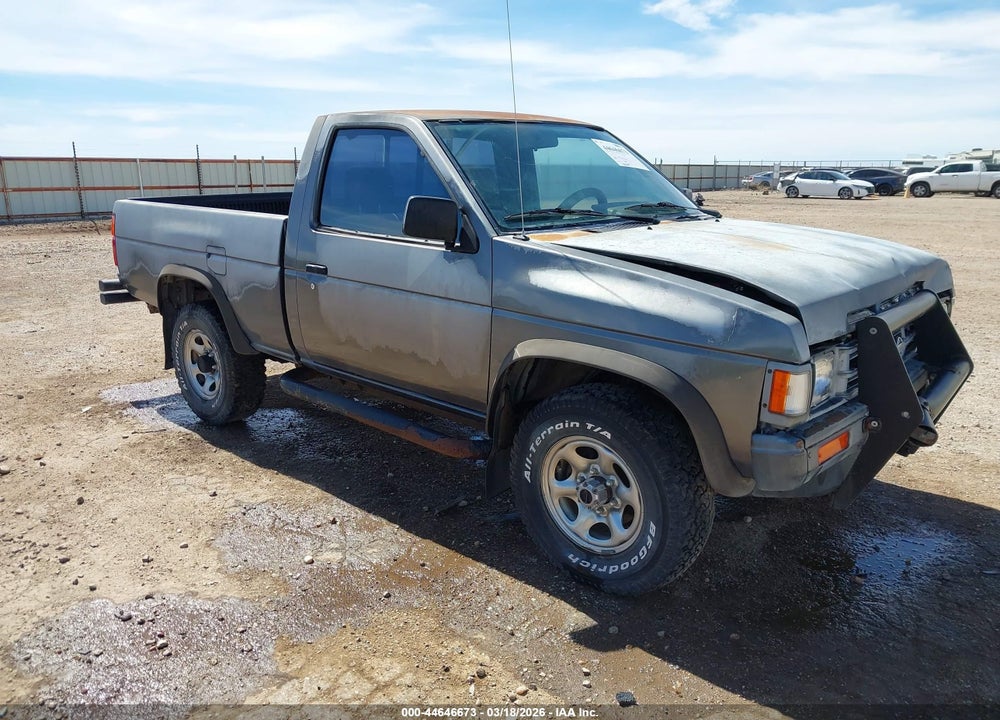 1992 NISSAN TRUCK SHORT WHEELBASE VIN: 1N6SD11Y0NC328190