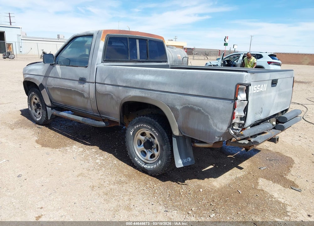 1992 NISSAN TRUCK SHORT WHEELBASE VIN: 1N6SD11Y0NC328190