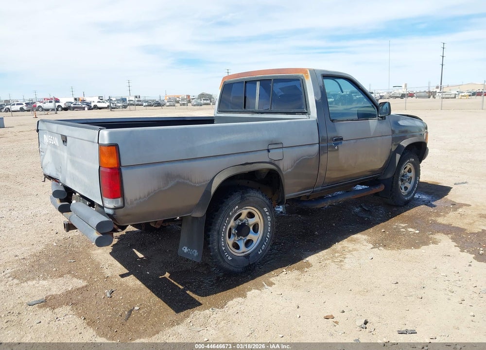 1992 NISSAN TRUCK SHORT WHEELBASE VIN: 1N6SD11Y0NC328190