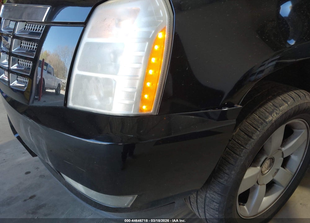 2007 CADILLAC ESCALADE STANDARD VIN: 1GYFK63857R326367