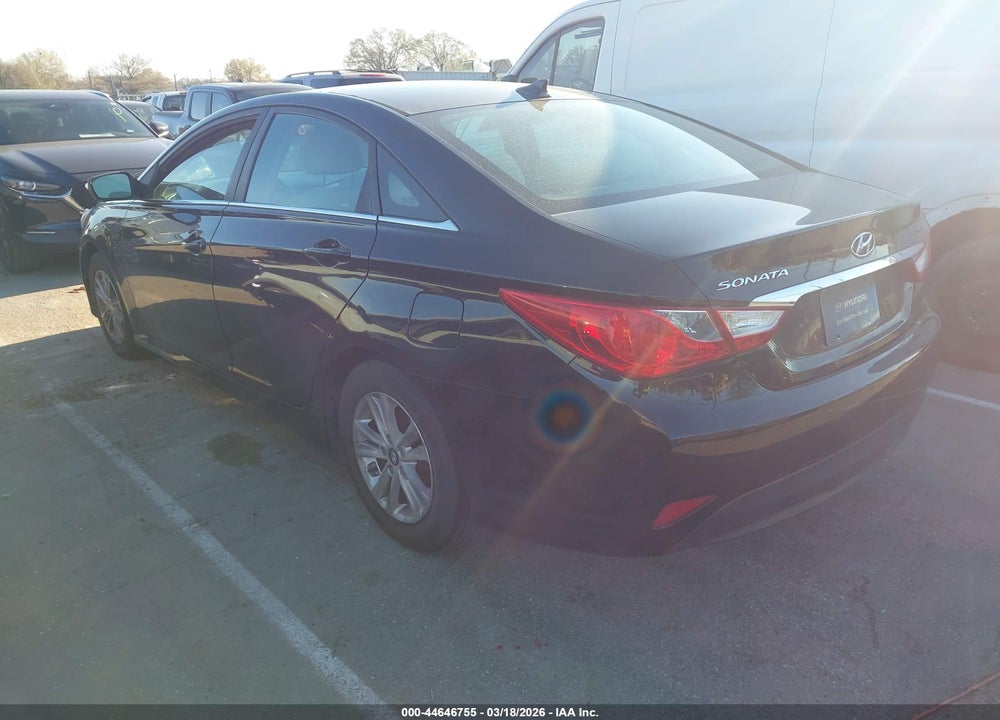 2014 HYUNDAI SONATA GLS VIN: 5NPEB4AC3EH863269