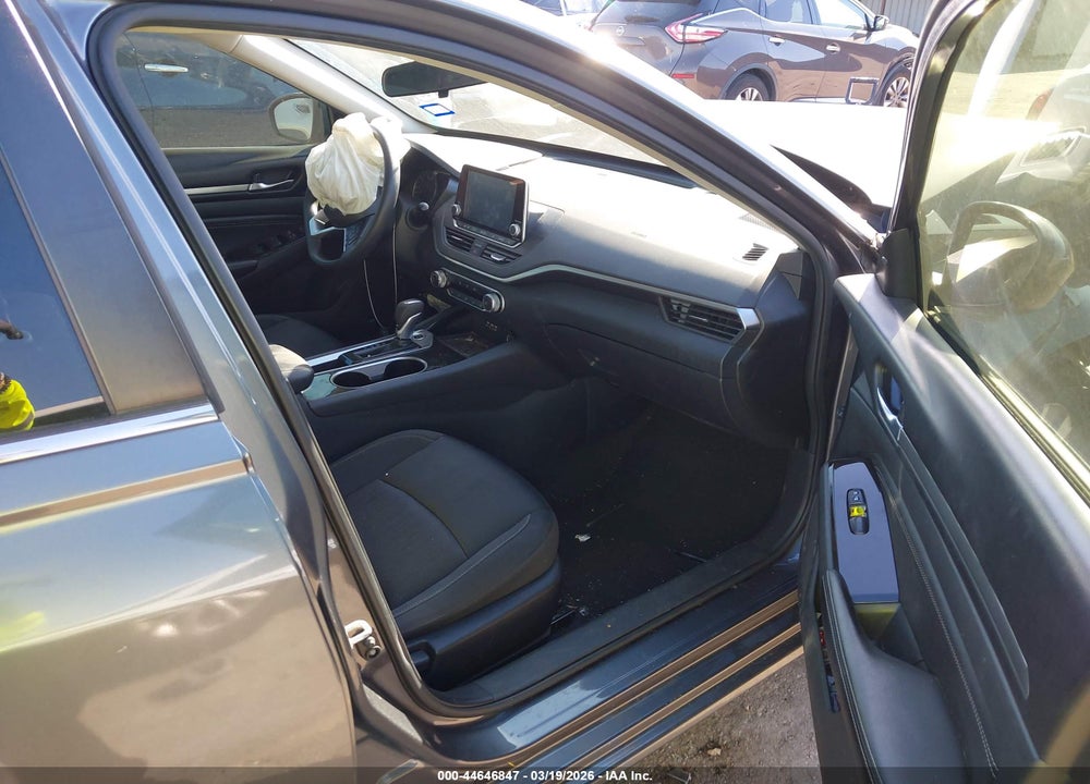 2021 NISSAN ALTIMA SV FWD VIN: 1N4BL4DV9MN365658