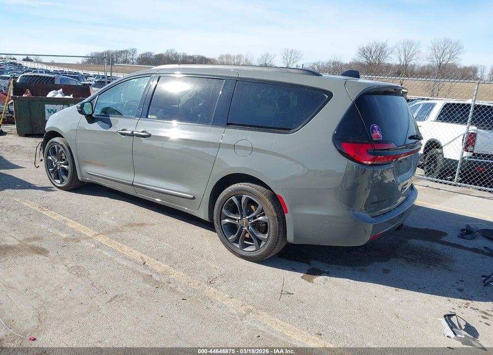2023 CHRYSLER PACIFICA TOURING L VIN: 2C4RC3BG6PR593096