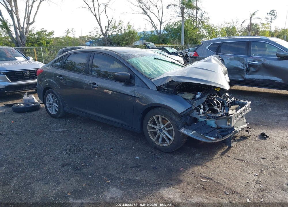 2018 FORD FOCUS SE VIN: 1FADP3F26JL256530