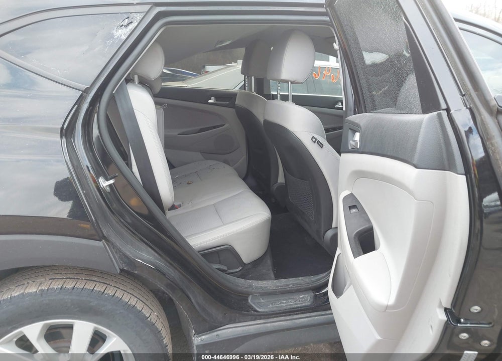 2021 HYUNDAI TUCSON SE VIN: KM8J23A47MU399954