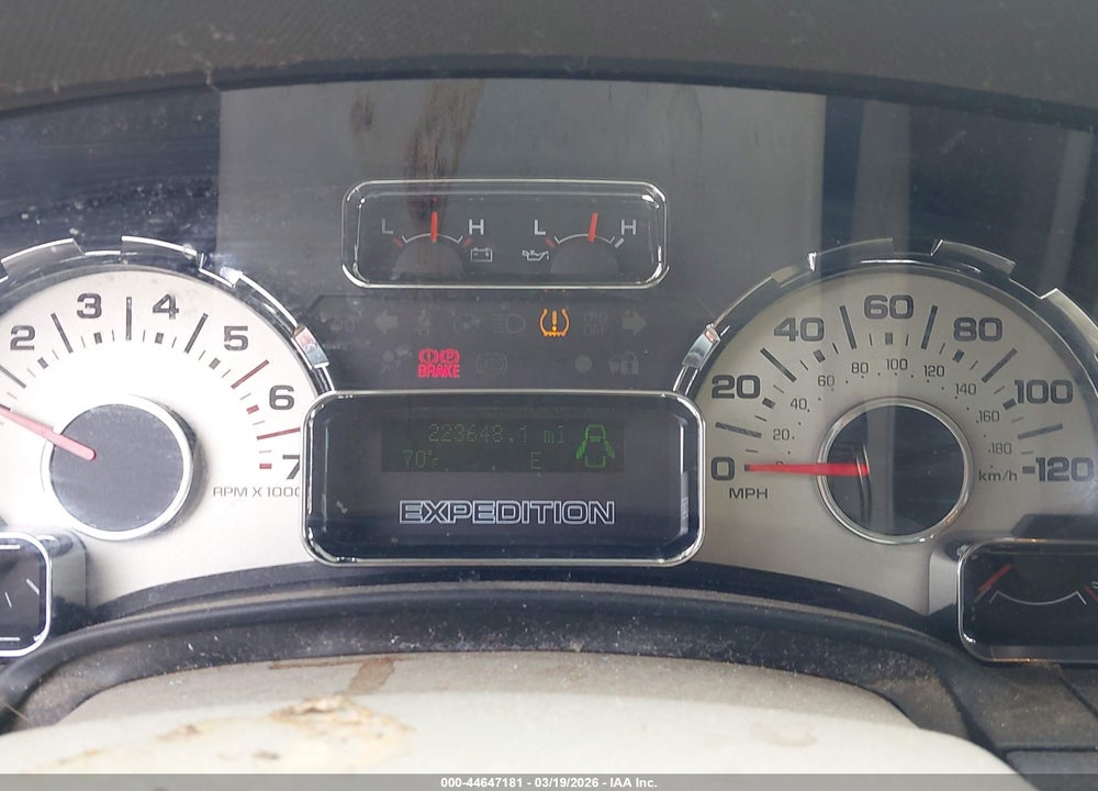 2008 FORD EXPEDITION XLT VIN: 1FMFU15588LA06417