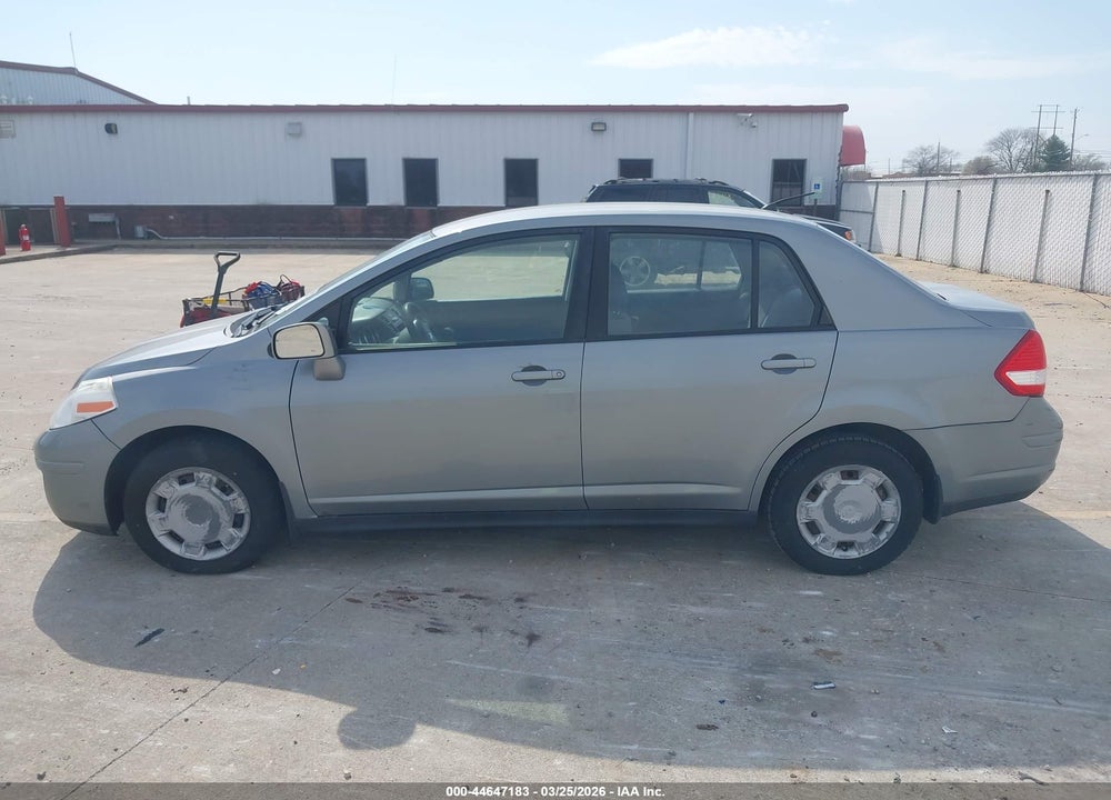 2009 NISSAN VERSA S/SL VIN: 3N1BC11E19L496624