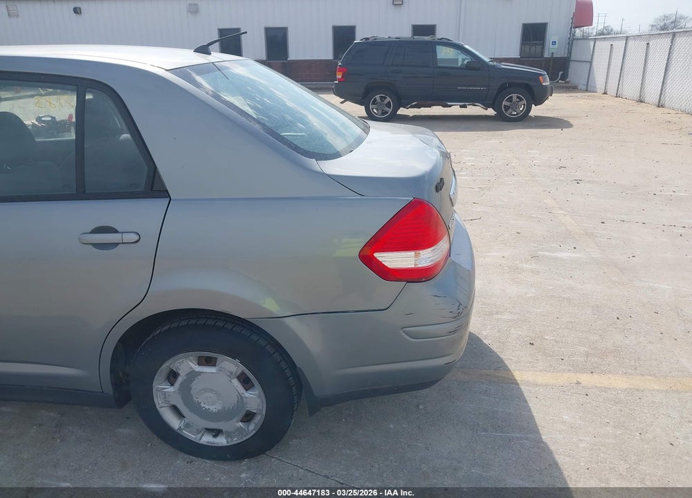 2009 NISSAN VERSA S/SL VIN: 3N1BC11E19L496624