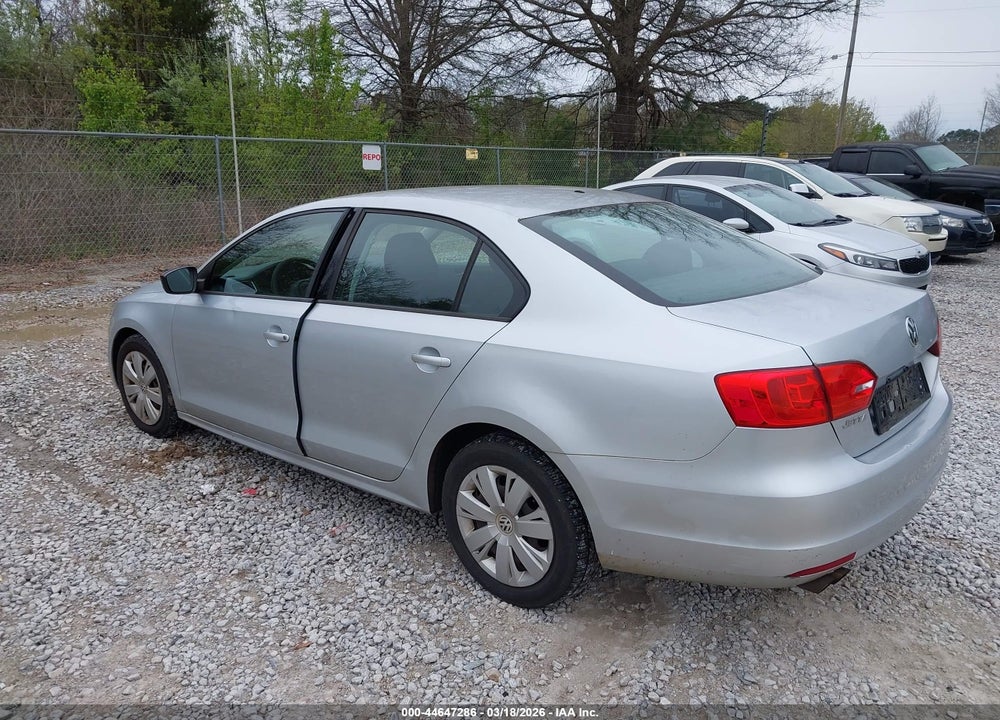 2012 VOLKSWAGEN JETTA 2.0L S VIN: 3VW2K7AJ4CM398637