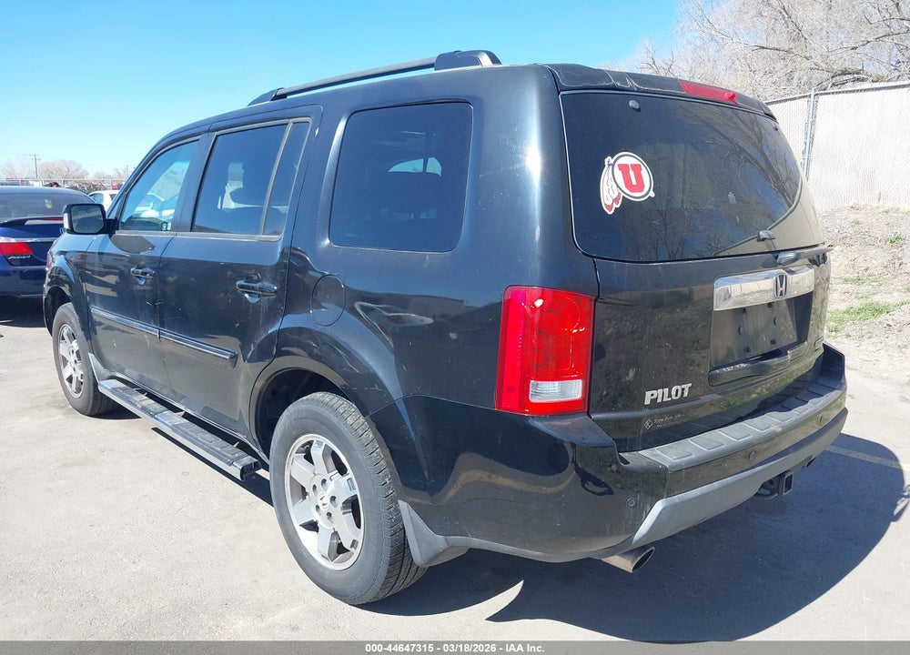 2011 HONDA PILOT TOURING VIN: 5FNYF3H95BB047440