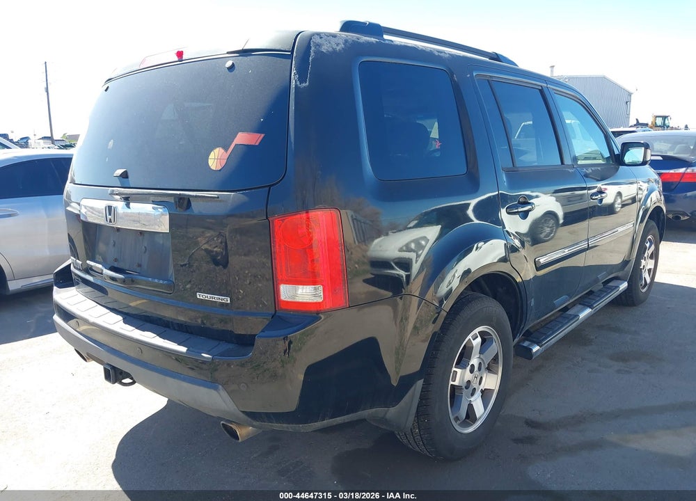 2011 HONDA PILOT TOURING VIN: 5FNYF3H95BB047440