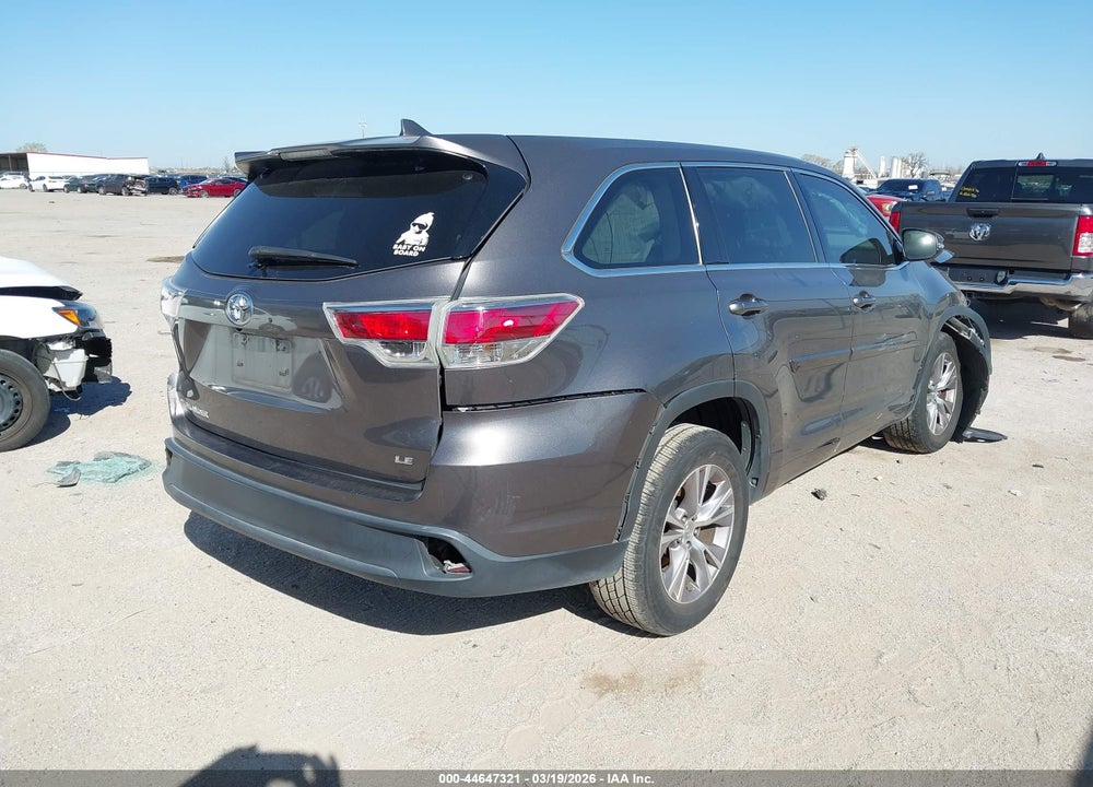 2014 TOYOTA HIGHLANDER LE PLUS V6 VIN: 5TDZKRFH0ES033393