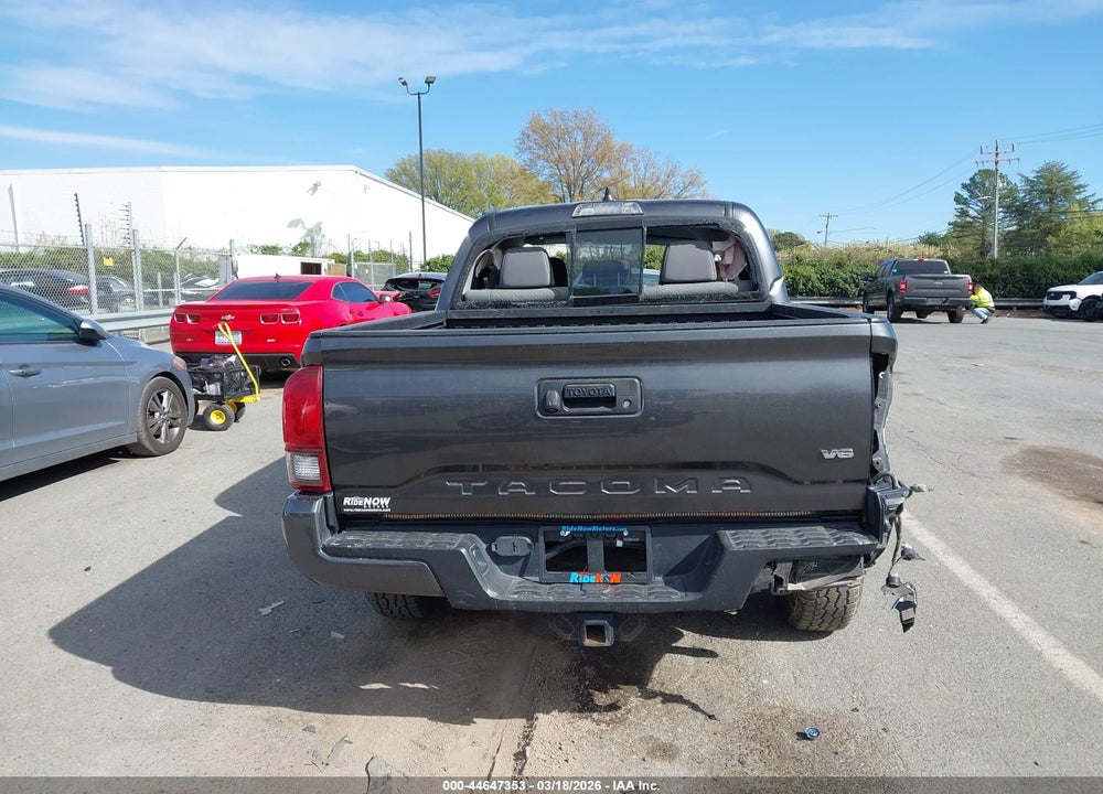 2020 TOYOTA TACOMA SR5 V6 VIN: 3TMAZ5CN2LM121824