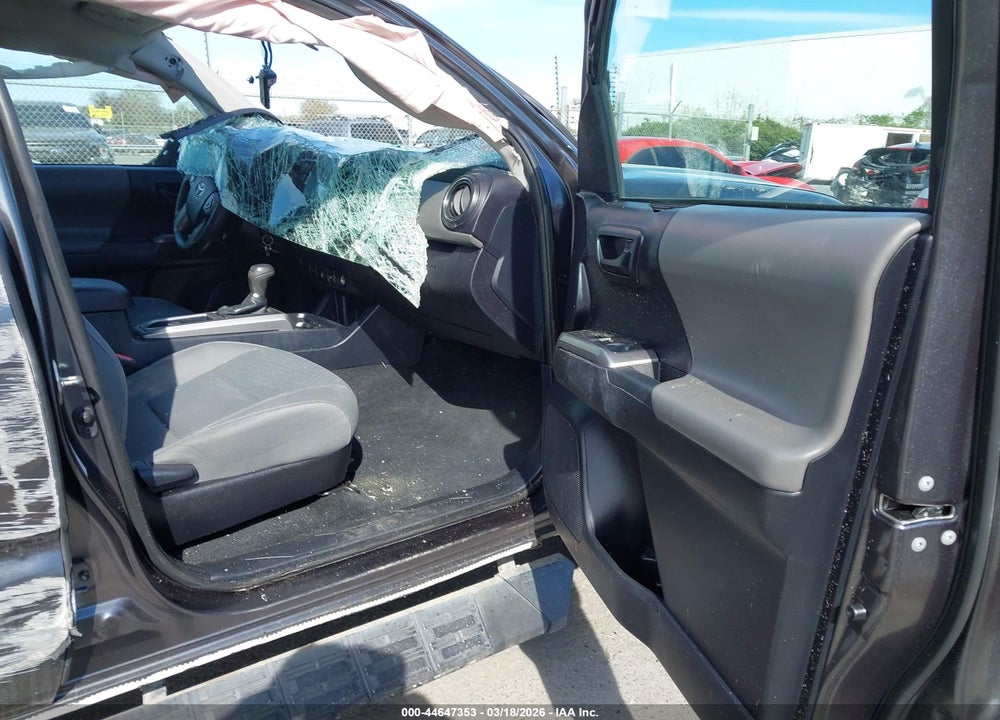 2020 TOYOTA TACOMA SR5 V6 VIN: 3TMAZ5CN2LM121824