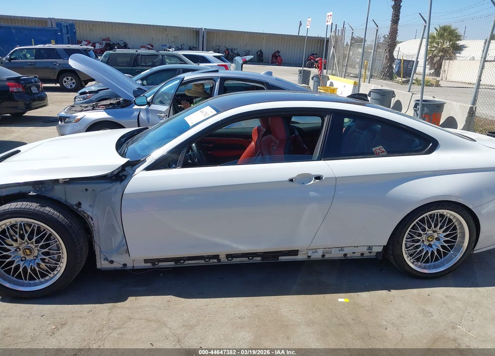 2016 BMW M4 VIN: WBS3R9C52GK337744