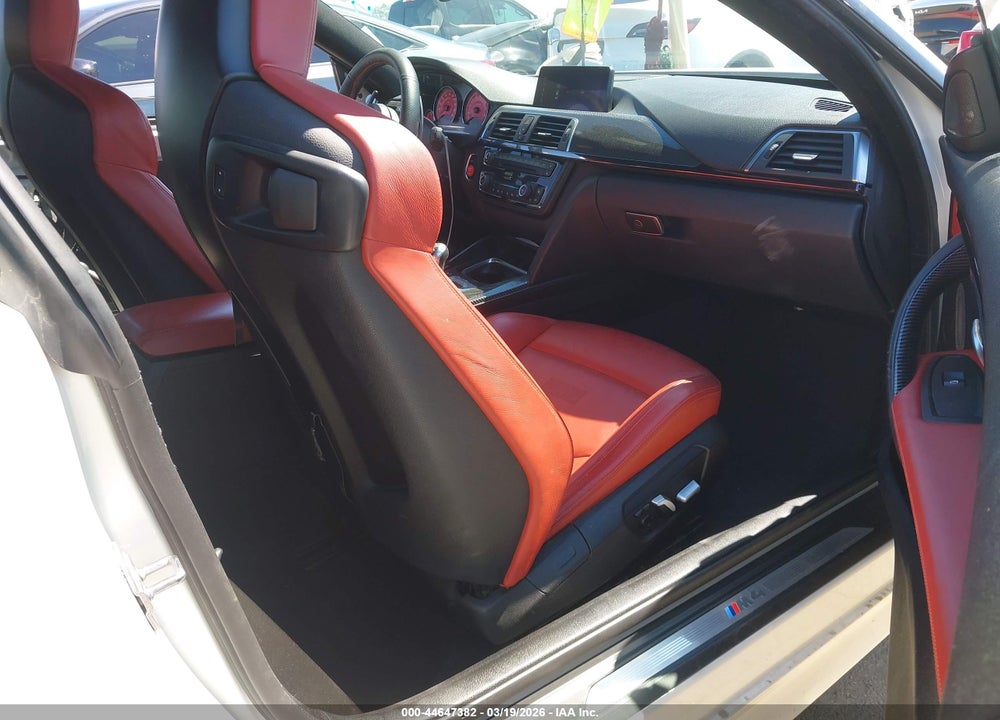 2016 BMW M4 VIN: WBS3R9C52GK337744