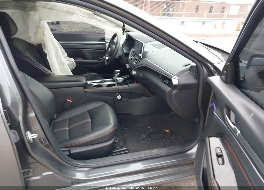 2023 NISSAN ALTIMA SR FWD VIN: 1N4BL4CVXPN394530
