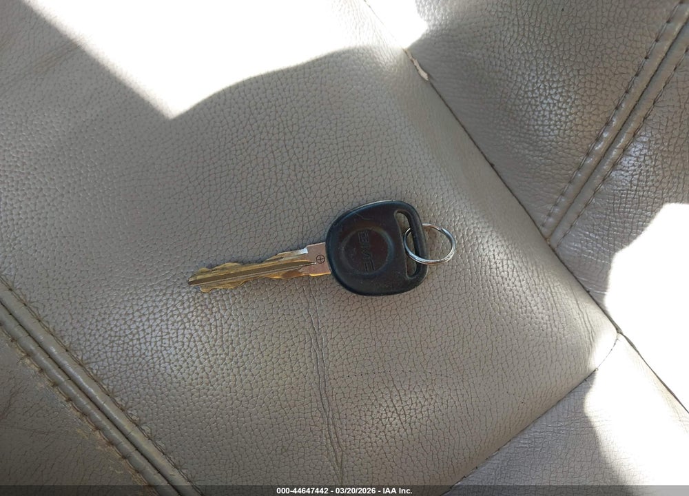 2007 GMC YUKON SLT VIN: 1GKFK13067J343961