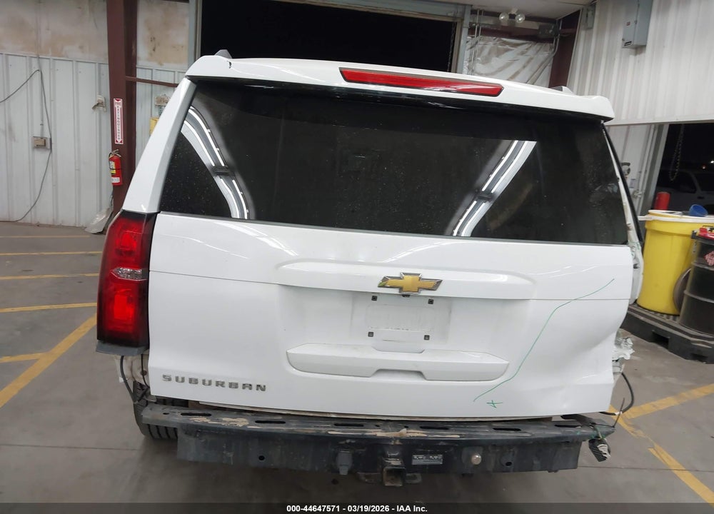 2015 CHEVROLET SUBURBAN 1500 LT VIN: 1GNSKJKC0FR193066