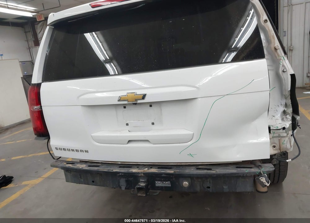 2015 CHEVROLET SUBURBAN 1500 LT VIN: 1GNSKJKC0FR193066