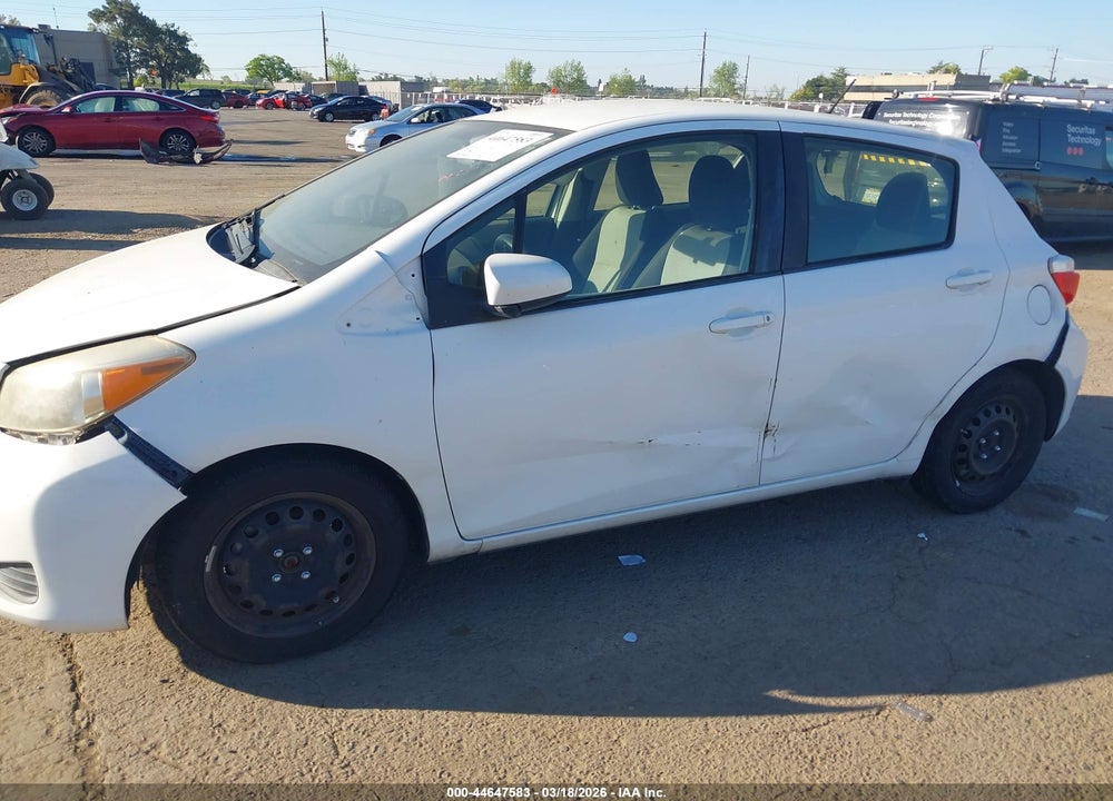 2014 TOYOTA YARIS LE (TMC/CBU PLANT) VIN: JTDKTUD31ED575591