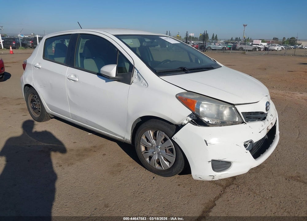 2014 TOYOTA YARIS LE (TMC/CBU PLANT) VIN: JTDKTUD31ED575591