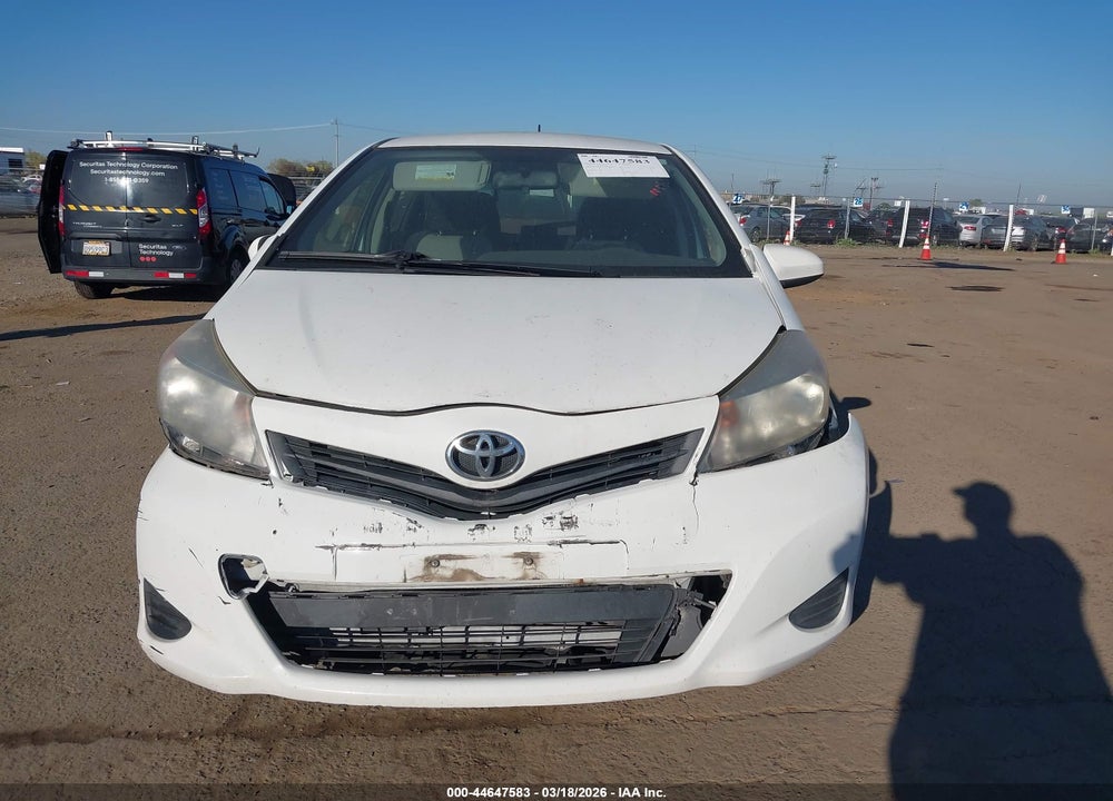 2014 TOYOTA YARIS LE (TMC/CBU PLANT) VIN: JTDKTUD31ED575591