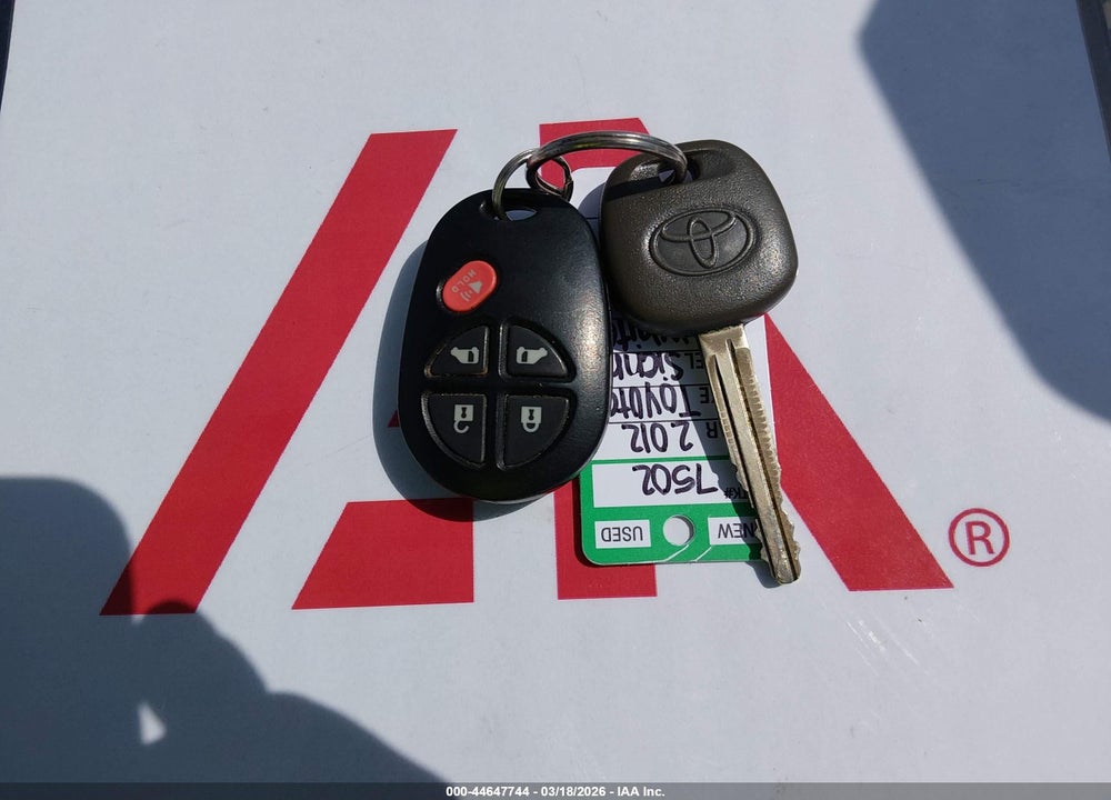 2012 TOYOTA SIENNA LE V6 8 PASSENGER VIN: 5TDKK3DC8CS222814