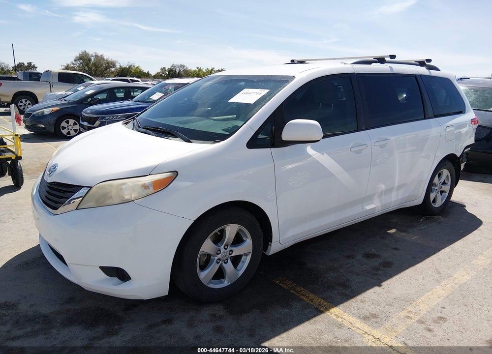 2012 TOYOTA SIENNA LE V6 8 PASSENGER VIN: 5TDKK3DC8CS222814