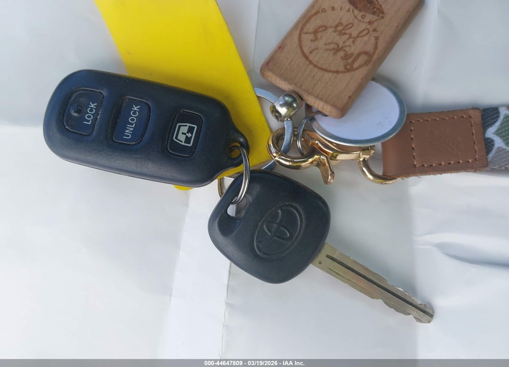 2004 TOYOTA 4RUNNER SR5 V6 VIN: JTEZU14RX40028366