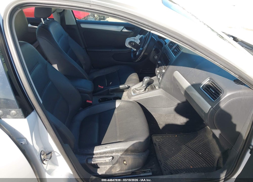 2013 VOLKSWAGEN JETTA SE VIN: 3VWDP7AJ3DM398849