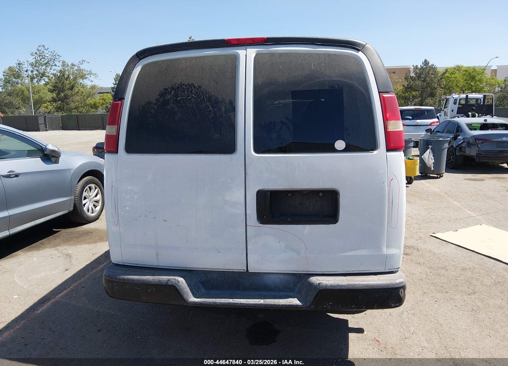2010 CHEVROLET EXPRESS 1500 WORK VAN VIN: 1GCUGADX5A1114310