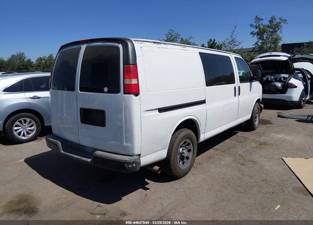 2010 CHEVROLET EXPRESS 1500 WORK VAN VIN: 1GCUGADX5A1114310