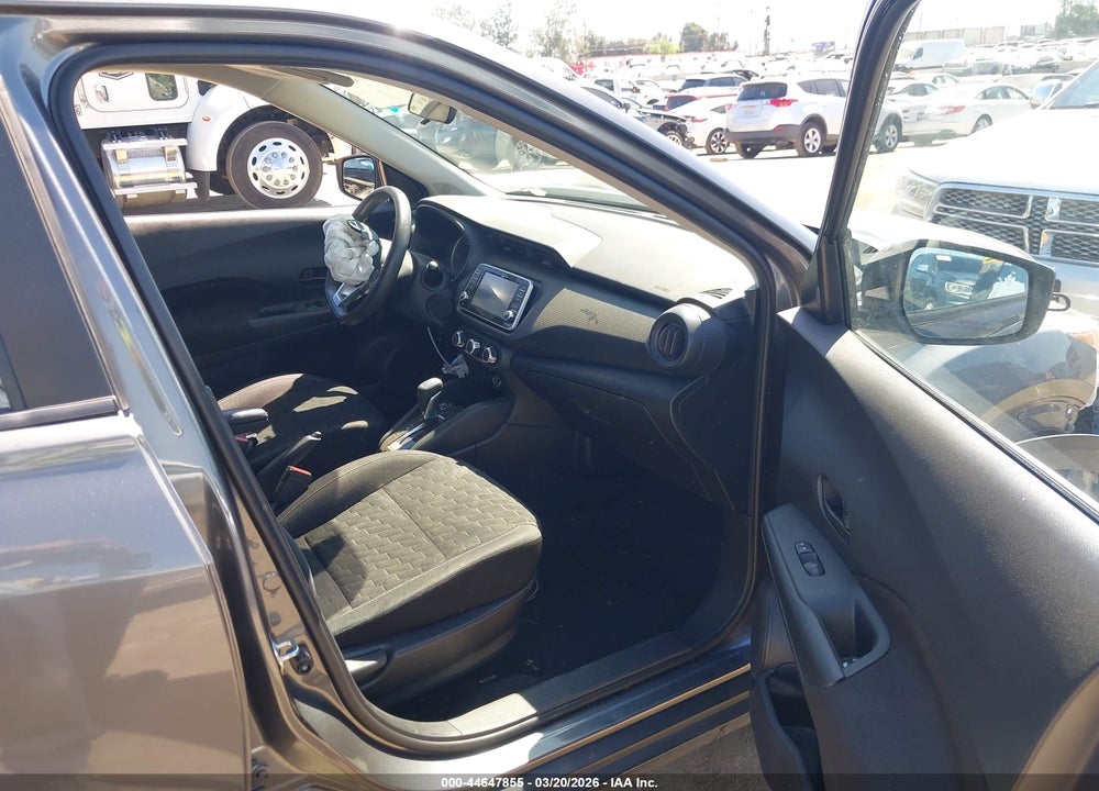 2021 NISSAN KICKS S XTRONIC CVT VIN: 3N1CP5BV5ML561322
