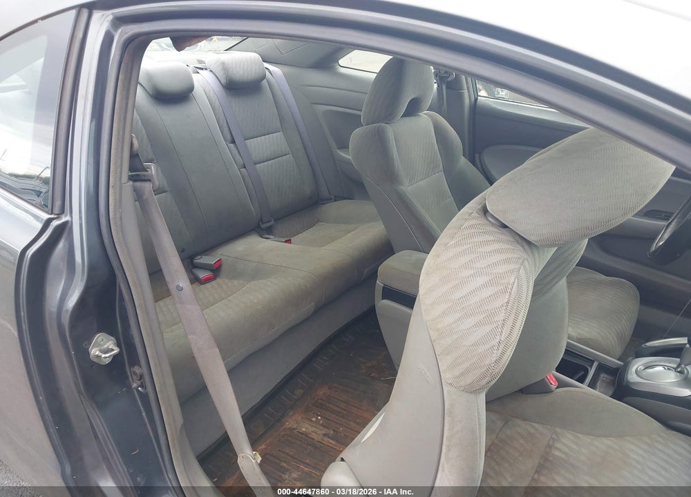 2010 HONDA CIVIC LX VIN: 2HGFG1B65AH519959