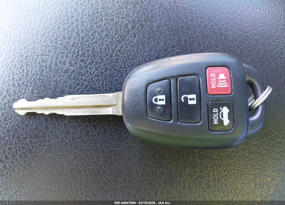 2012 TOYOTA CAMRY SE VIN: 4T1BF1FK0CU153282