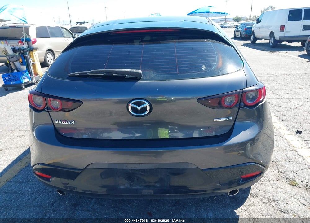 2019 MAZDA 3 VIN: JM1BPALM8K1109067