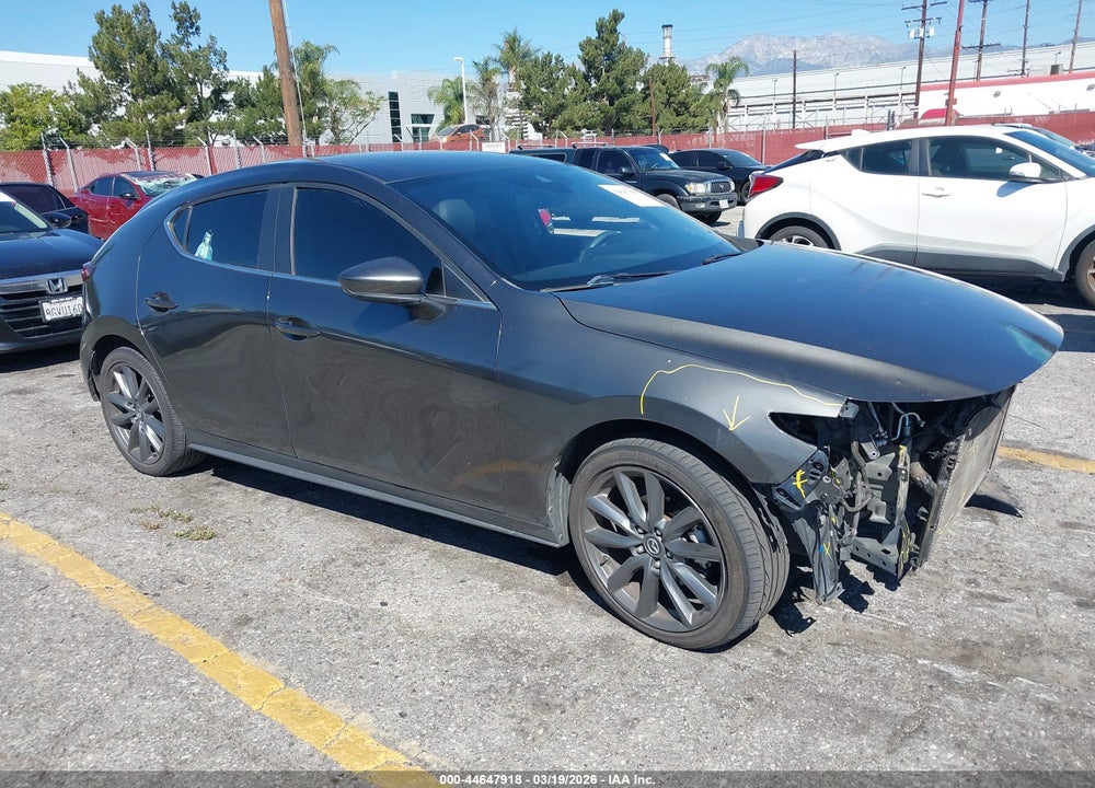 2019 MAZDA 3 VIN: JM1BPALM8K1109067