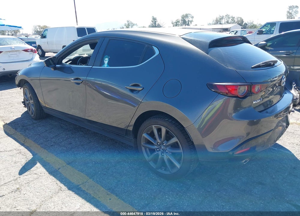 2019 MAZDA 3 VIN: JM1BPALM8K1109067