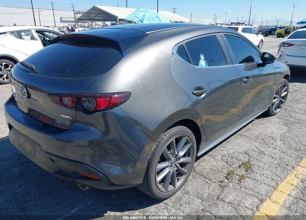 2019 MAZDA 3 VIN: JM1BPALM8K1109067